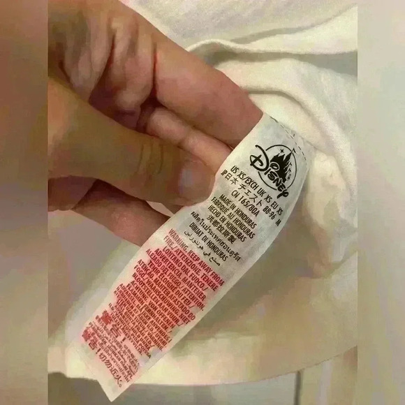 Disney tshirt - Picture 5 of 6